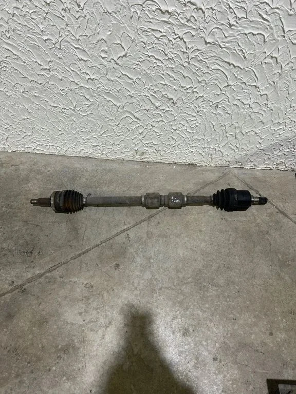 Front driveshaft – right