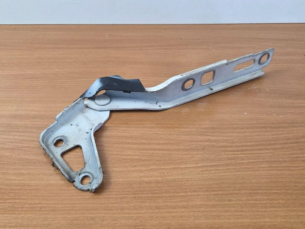 Mootorikapoti hinged – Audi Q7 4L (2005-2015)