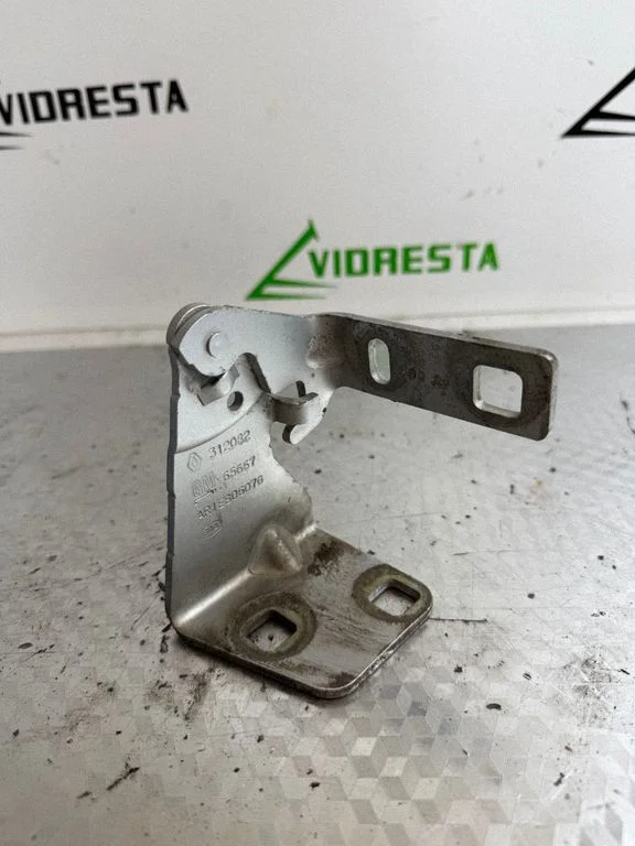 Engine bonnet/hood hinges 312082