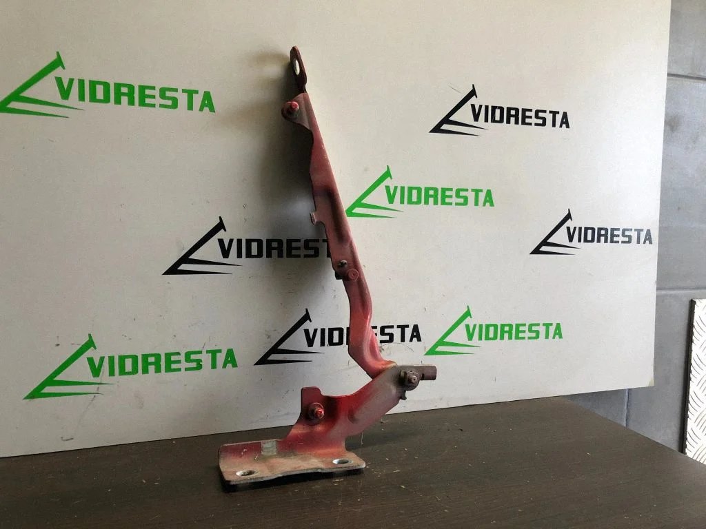 Engine bonnet/hood hinges – Volvo V60 (2011-2013)