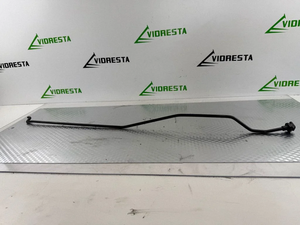 Engine bonnet/hood prop rod/strut