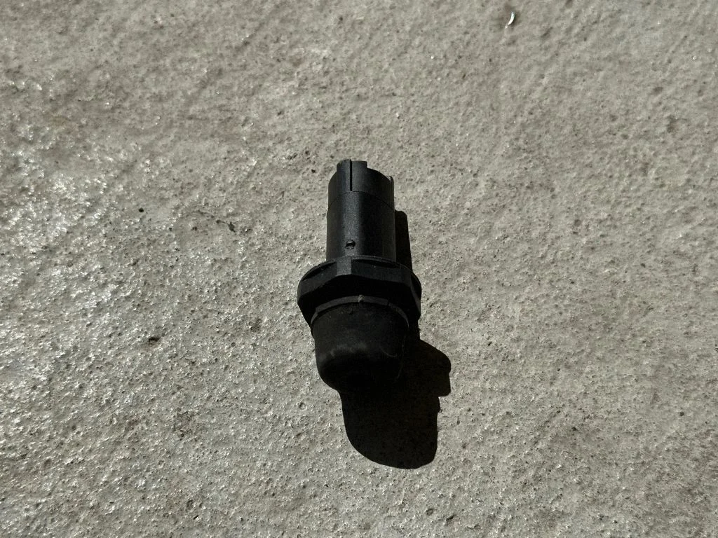 Engine bonnet/hood prop rod/strut