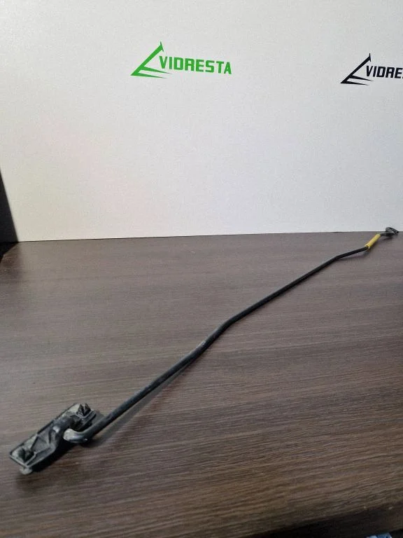 Engine bonnet/hood prop rod/strut