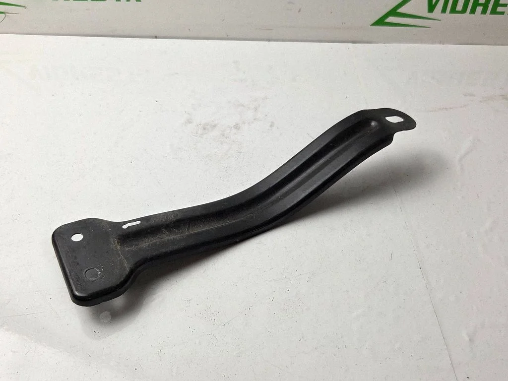 Fender mounting bracket 13477195