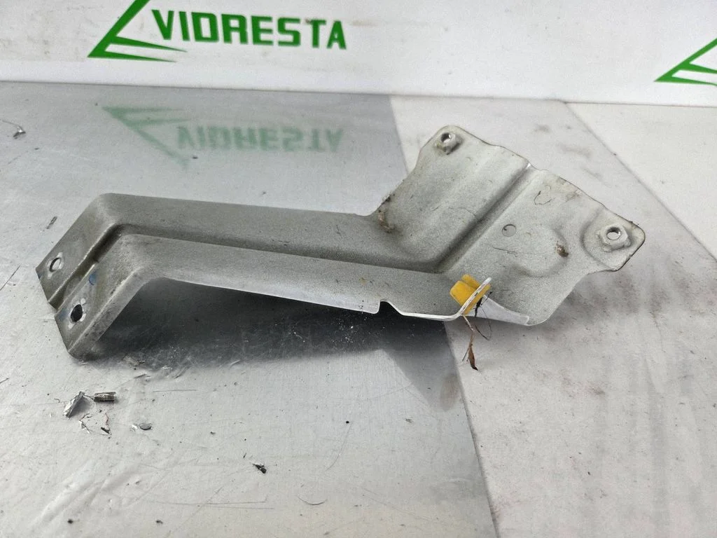 Poritiiva kinnitusklamber – Opel Antara (2006-2016)
