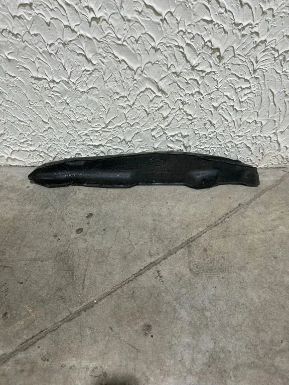 Fender foam support/seal 841413U000