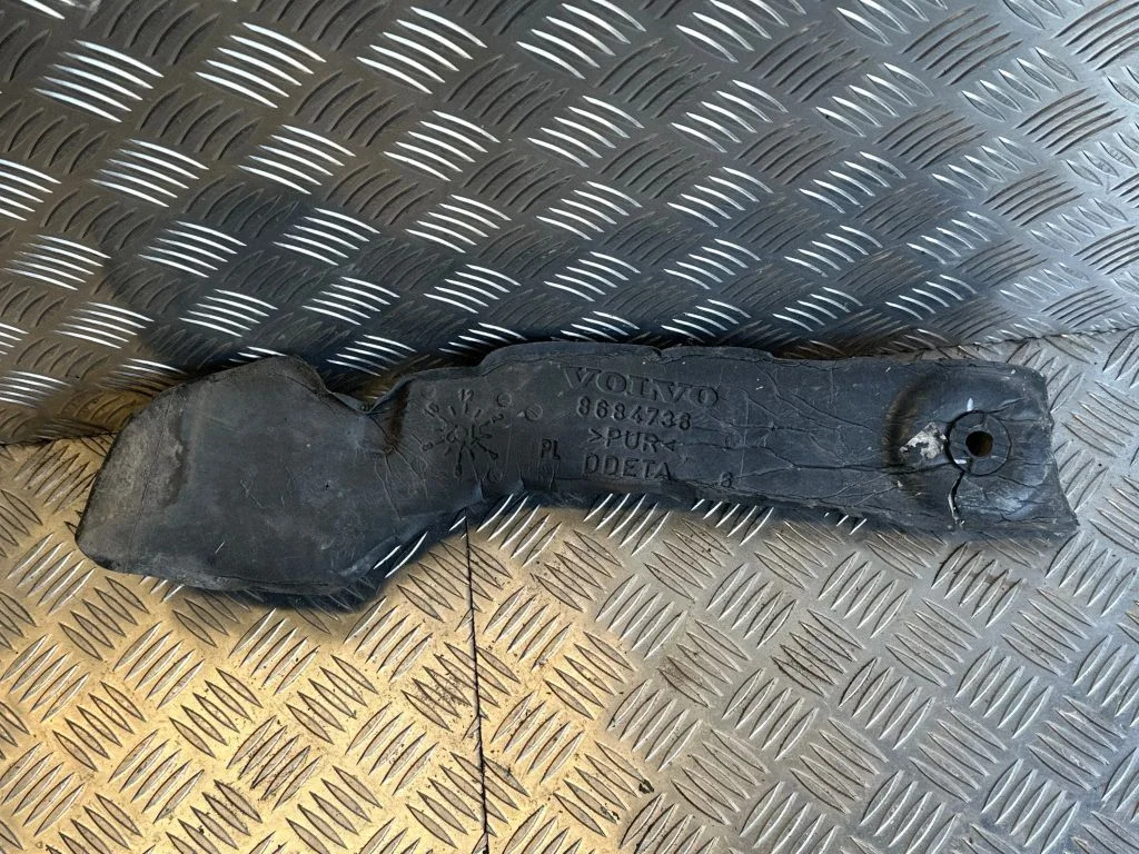 Fender foam support/seal 8684736