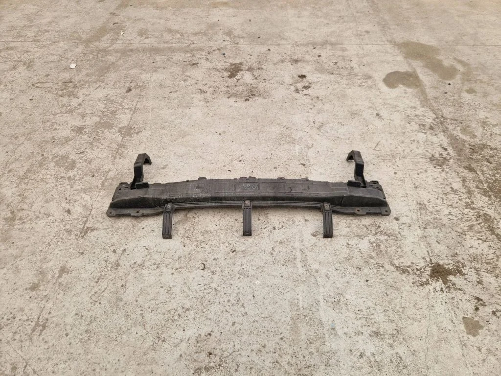 Rear bumper cross member 86681C8300