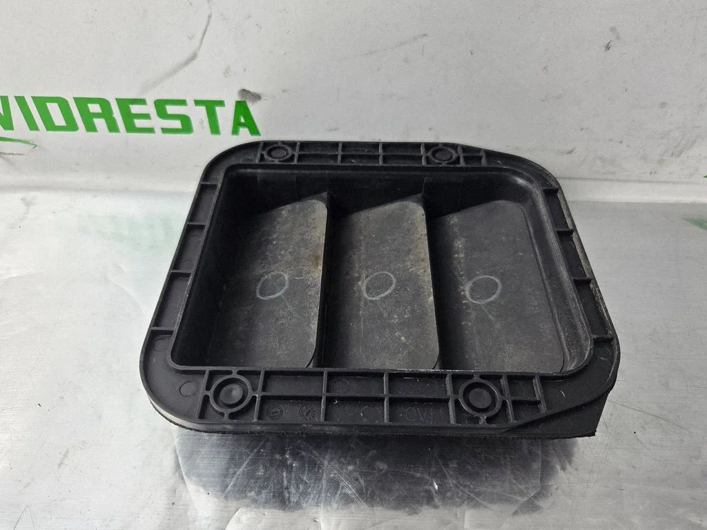 Ventilatsioonirest 75450