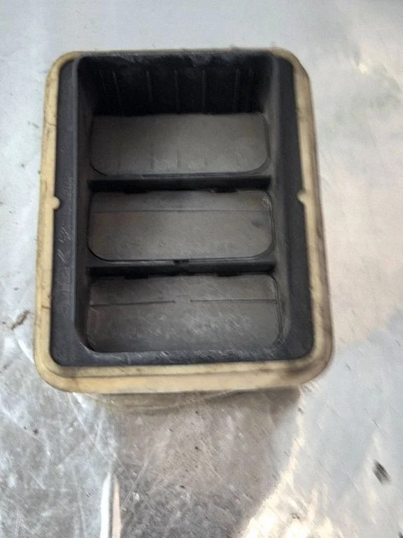 Ventilācijas režģis – Peugeot 308 (2013-2021)