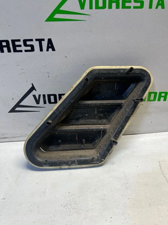 Ventilatsioonirest 9632641580