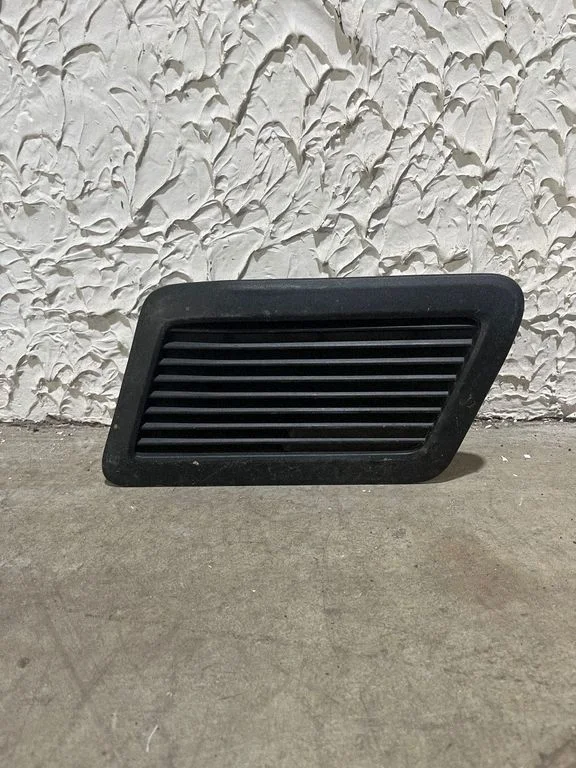 Ventilatsioonirest – Ford Focus (2018-)