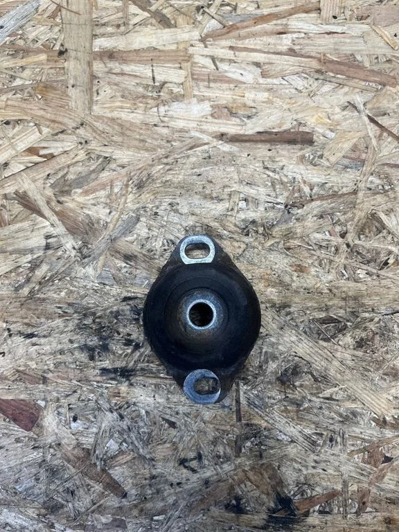 Gearbox mount