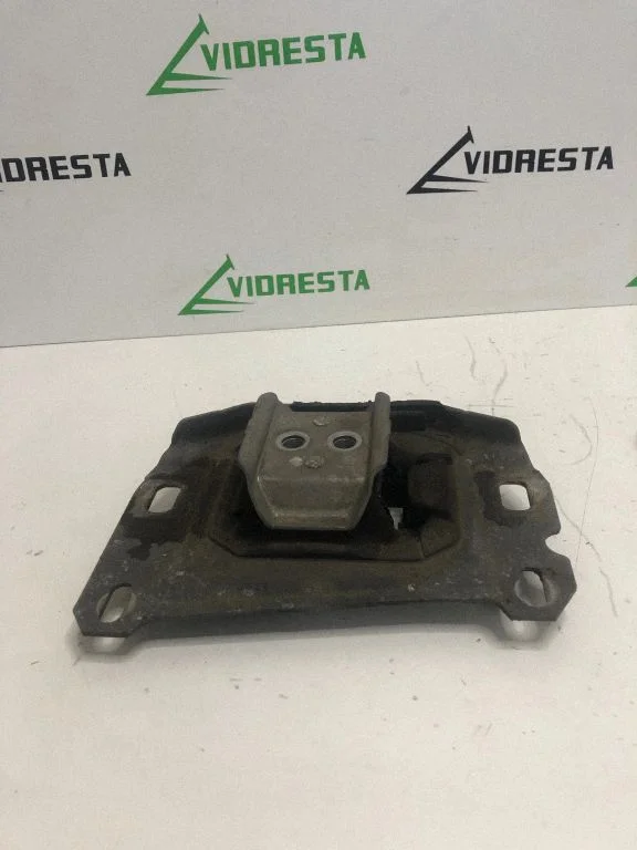 Gearbox mount 9812667680