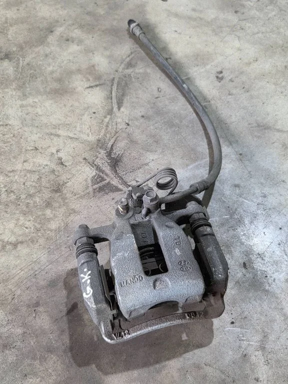 Rear brake caliper BC140300