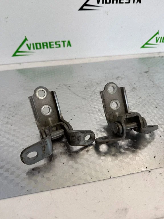 Front door hinges set – left