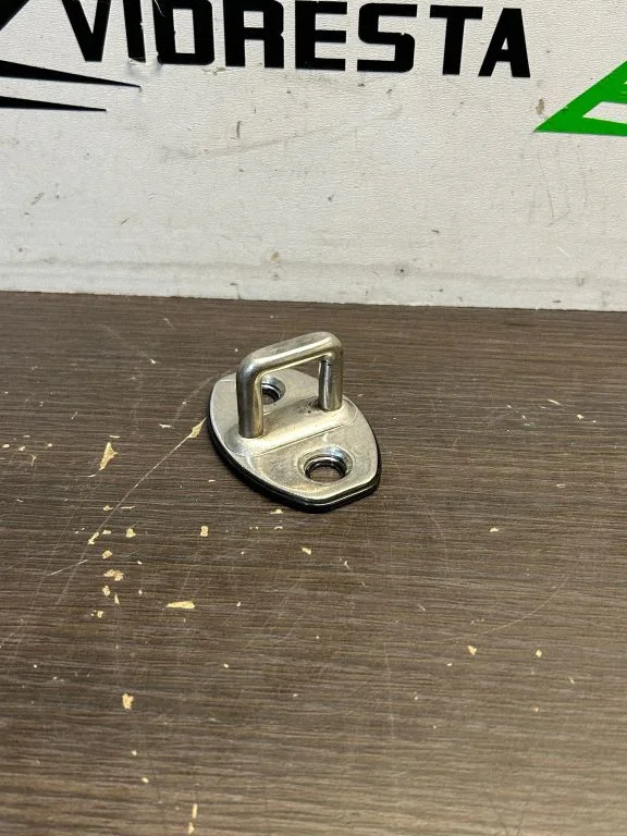 Front door lock loop/hook striker – Audi A5 Sportback 8TA (2009-2016)