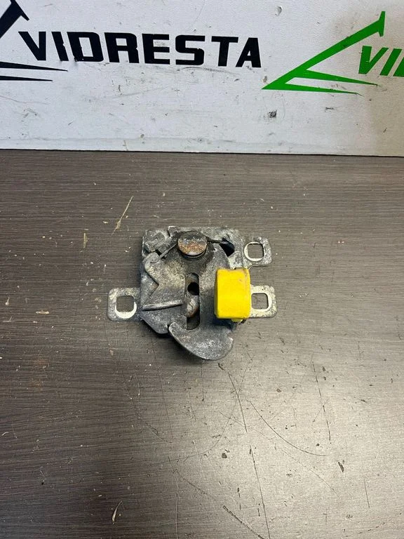 Front door lock B792
