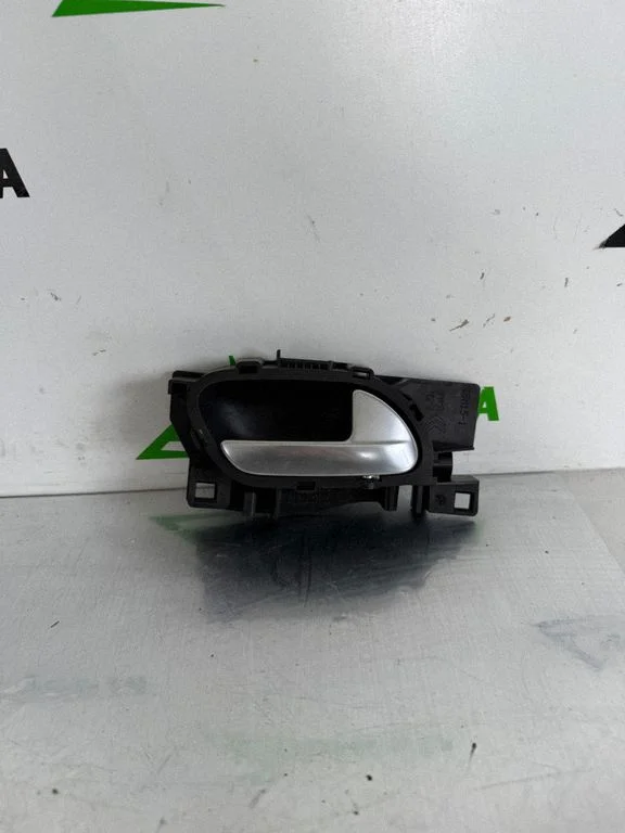 Esiukse sisemine käepide – Citroen C4 Grand Picasso (2013-2018)