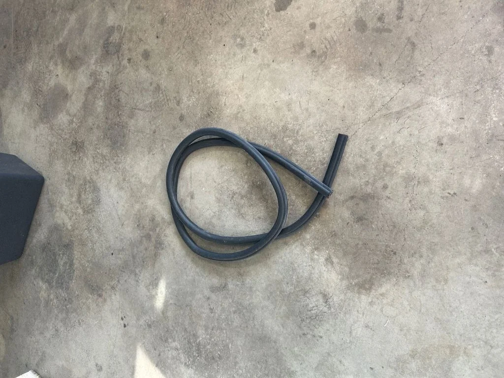 Rear door rubber seal (on body) – Ford Focus (2018-)