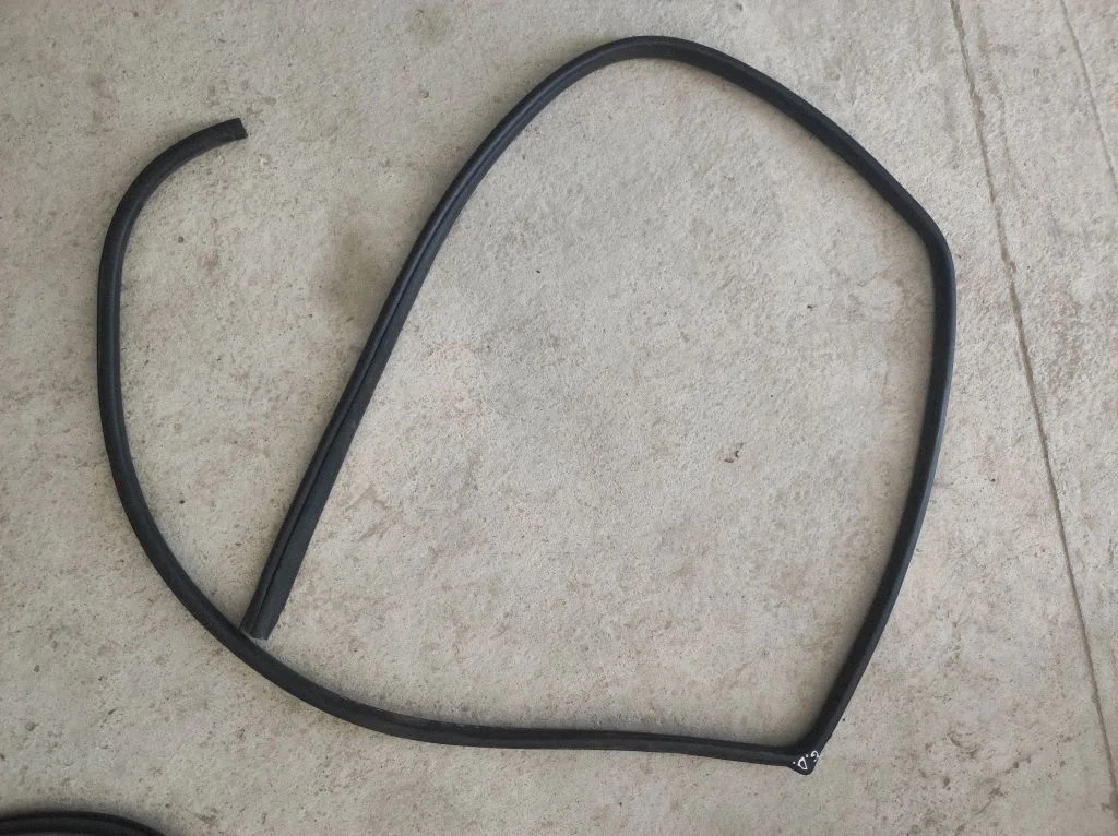 Tagaukse tihend (kere pool) – Opel Antara (2006-2016)