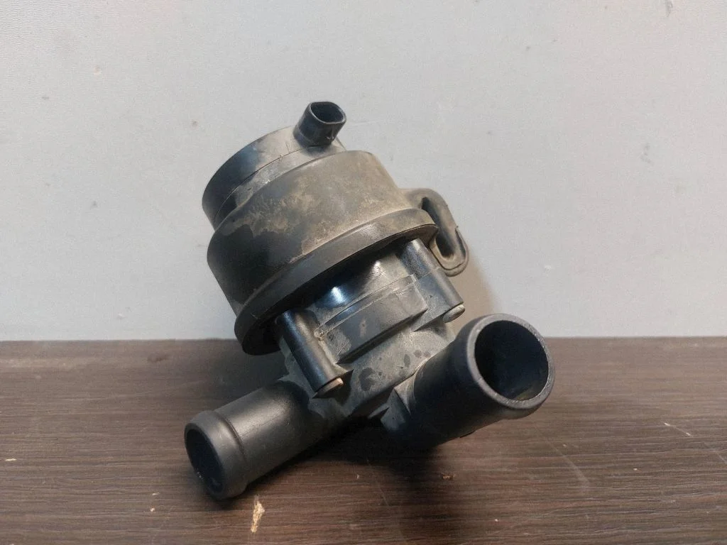 Electric auxiliary coolant/water pump 31332380