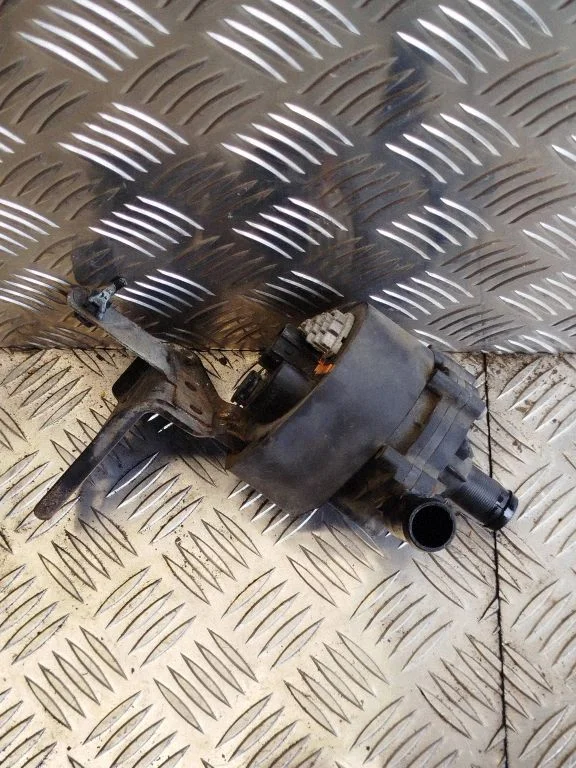Electric auxiliary coolant/water pump