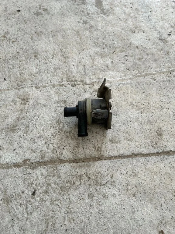 Electric auxiliary coolant/water pump 95165365