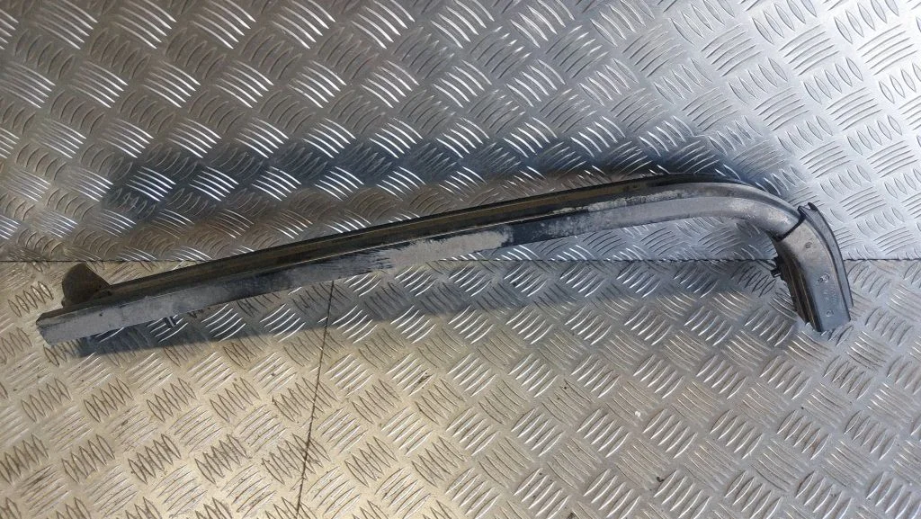 Sliding door upper top rail – Ford Transit/ Tourneo Connect Grand Tourneo Connect (2013-2018)