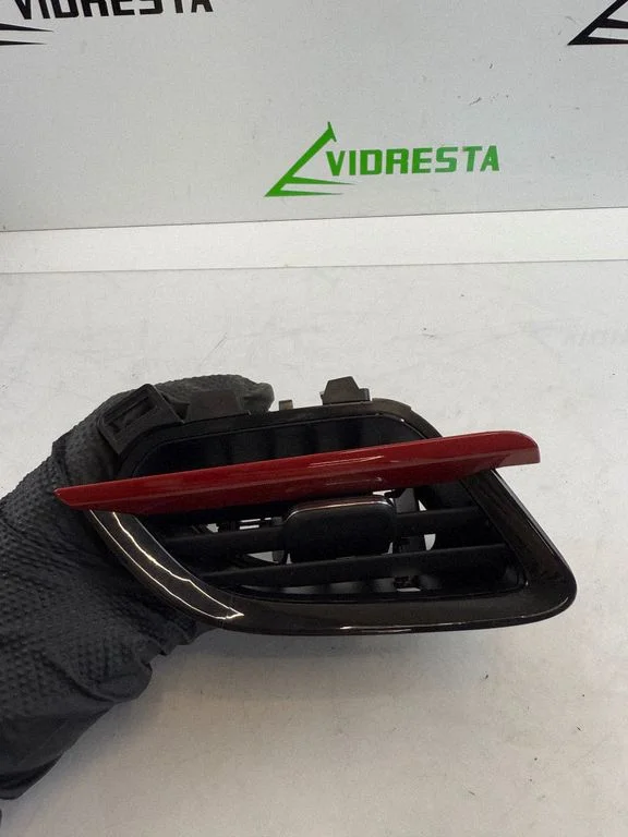 Dash center air vent grill 545326626