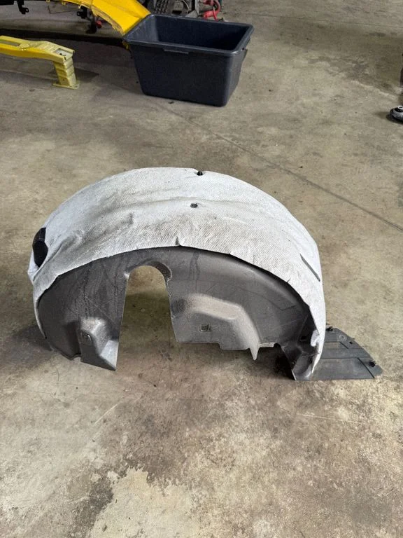 Rear arch fender liner splash guards 9827214980