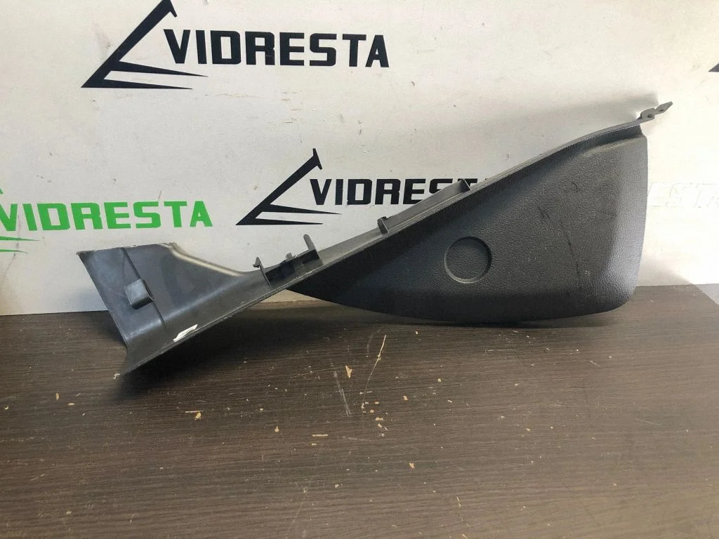 Armatuurlaua külje viimistluspaneel AM51R044C61ABW