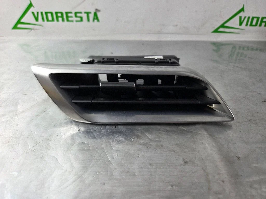 Dashboard side air vent grill/cover trim 9815415780