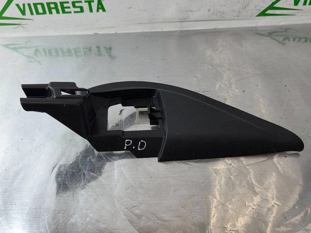 Other front door trim element 96777451