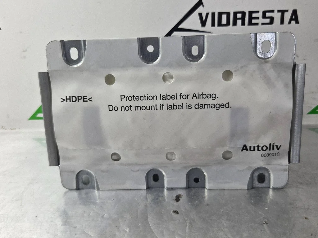 Passenger airbag – Volvo XC60 (2009-2013)