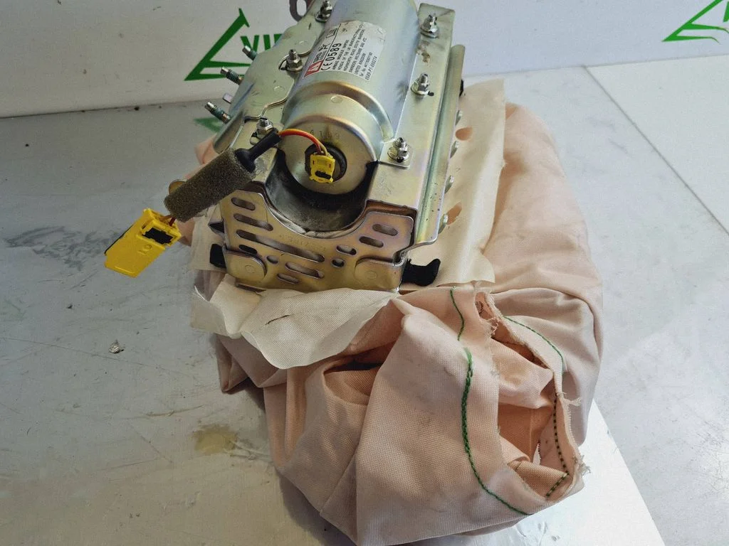 Passenger airbag – Honda CR-V (2013-2016)