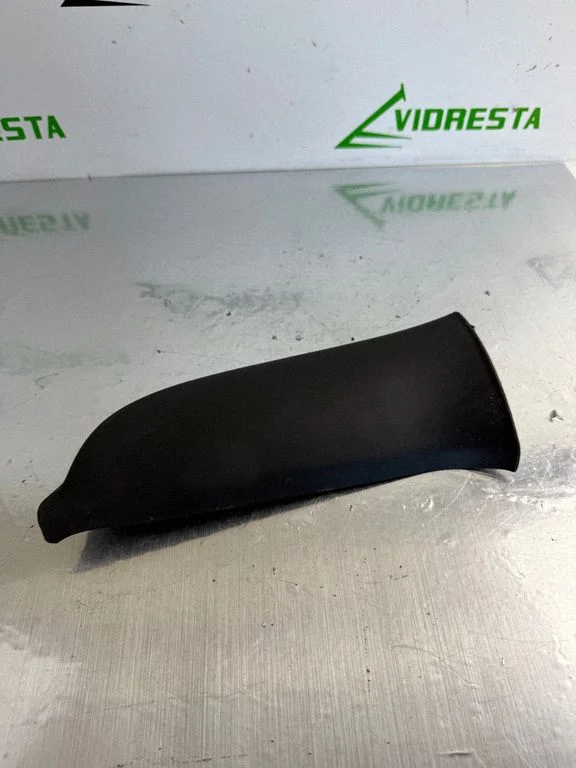 Muu eesmise ukse viimistluse osa – Opel Vivaro (2014-2018)