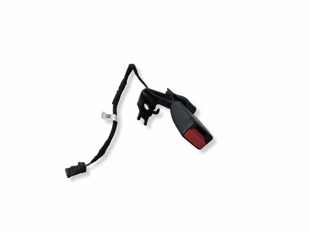 Rear seatbelt buckle 6403047