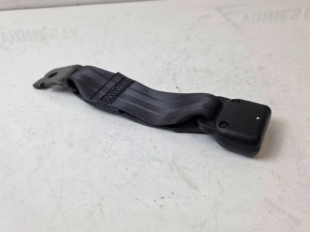 Rear seatbelt buckle – Honda CR-V (2013-2016)