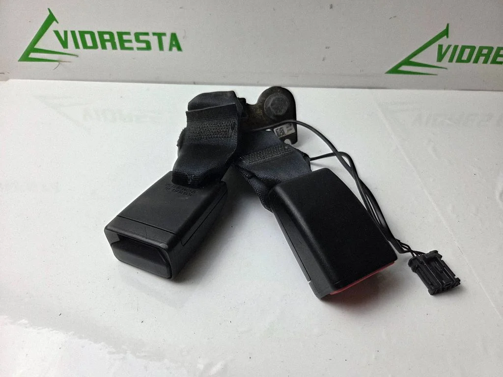 Rear seatbelt buckle 6318478ETD