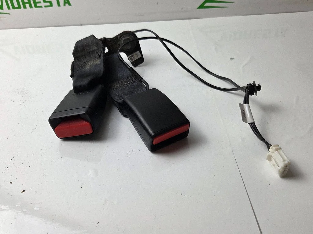 Rear seatbelt buckle 6318479ETE
