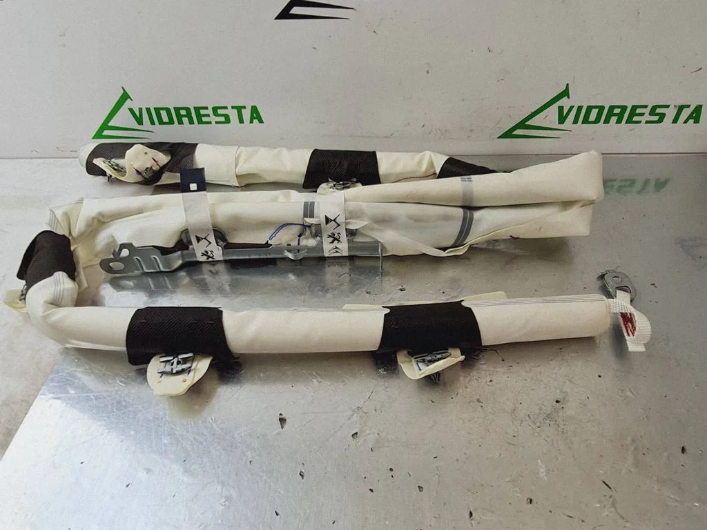 Katuse turvapadi (kardin) 644144000B