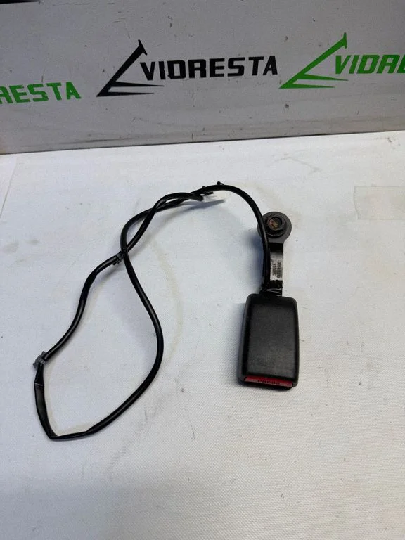 Front seatbelt buckle 147342