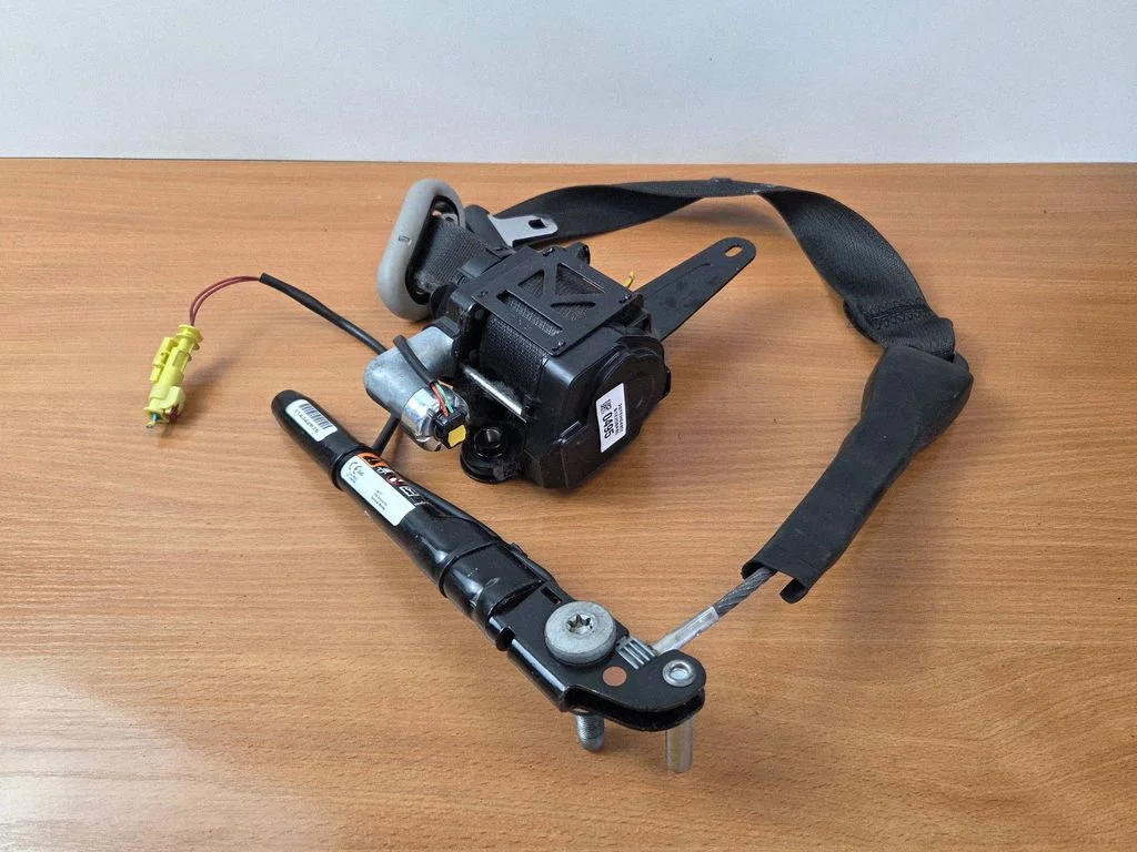 Front seatbelt – Opel Antara (2006-2016)