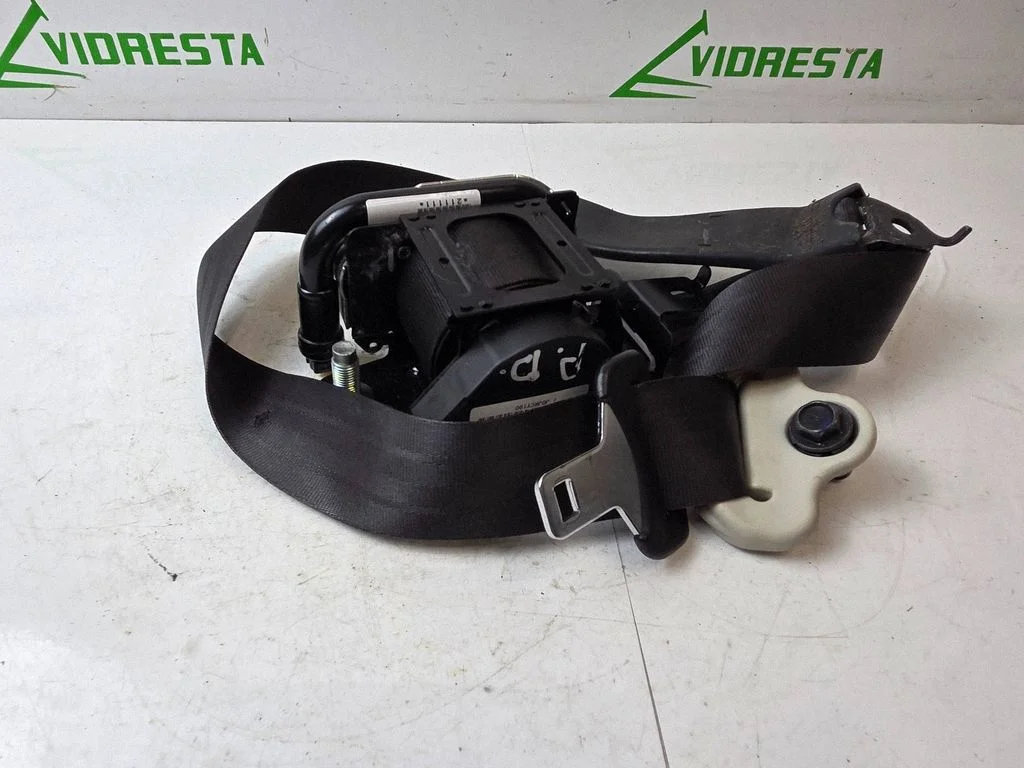 Pas bezpieczeństwa przedni 81450T1GE0