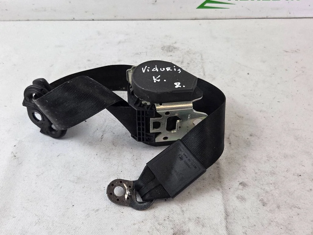 Rear seatbelt 606781300C