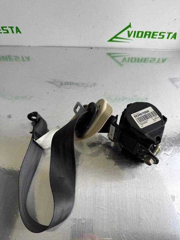Rear seatbelt 623497200A