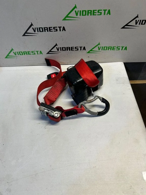 Aizmugurējā drošības josta 2355437B