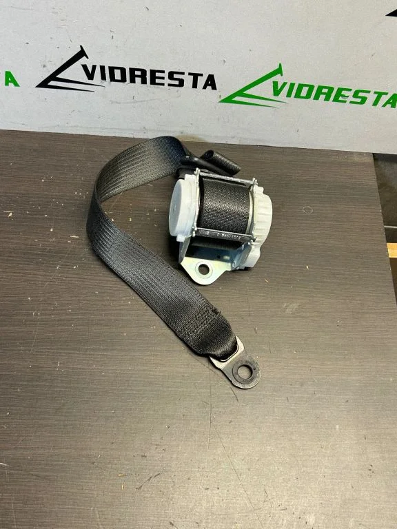 Tagumine turvavöö 34084630D
