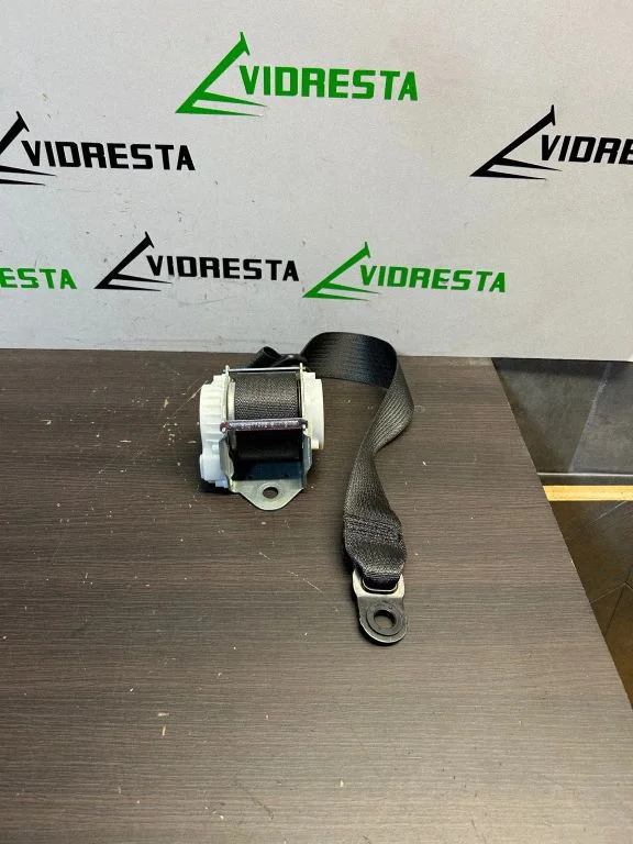 Tagumine turvavöö 34084631D
